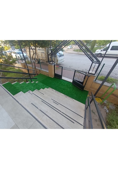 Grassy Yapay Çim Halı 7 Mm Kesme Suni Çim Teras Balkon Bahçe Kaymaz Tabanlı 150 Cm 150 Cm X 50 Cm
