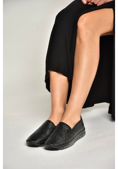 Fox Shoes Y555117003 Siyah Hakiki Deri Comford Ortopedik Taban Kadın Ayakkabı Siyah