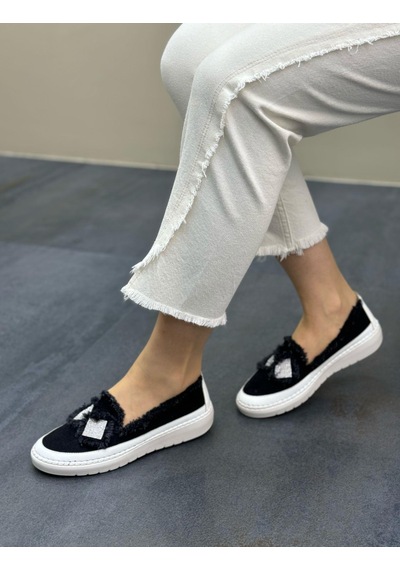 Siyah Renk Taşlı Düz Taban Kadın Kot Sneakers Siyah