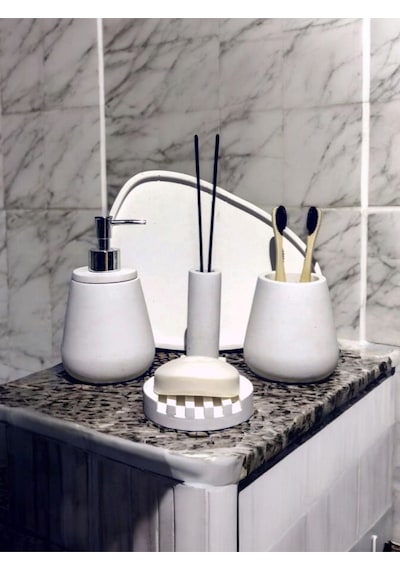 4'lü Kırık Beyaz Beton Banyo Seti Gri