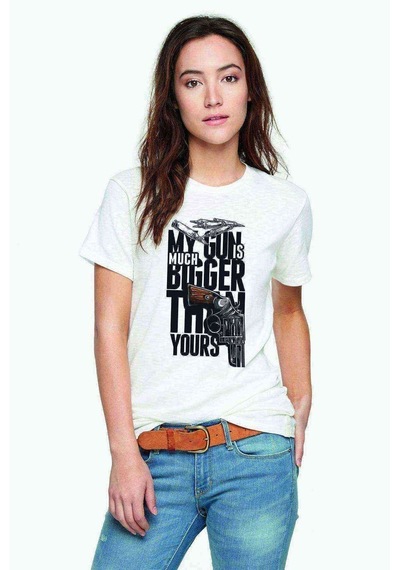 My Gun Is Bigger Baskılı Beyaz Kadın Tshirt