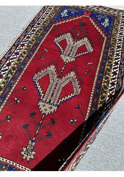 El Dokuma Taşpınar Halısı Seccade 108x210 Kök Boya Yün Namazlık Kırmızı