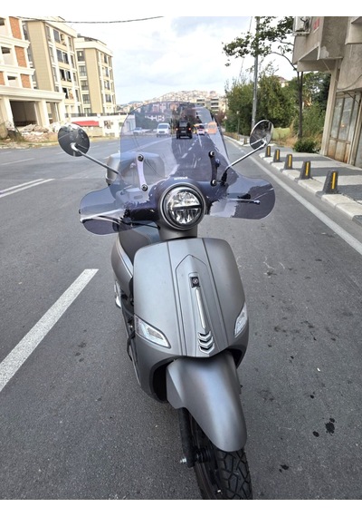 Motocam Mondial Exon 125 Ön Cam 2023-2026 Model 39cm Füme Renkli 4mm Elcikli Aparatsız