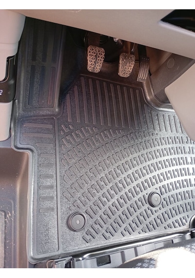 Ford Transit Custom Kapalı Kasa 2024 Sonrası Havuzlu Paspas