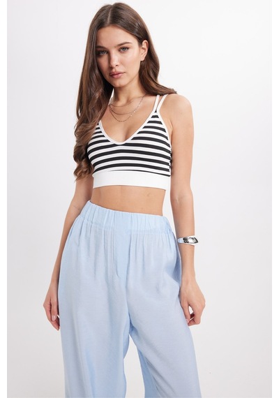 Tudors Kadın Slim Fit Dar Kesim Sırtı Çapraz Bağlamalı Askılı V Yaka Çizgili Ekru Crop -51087