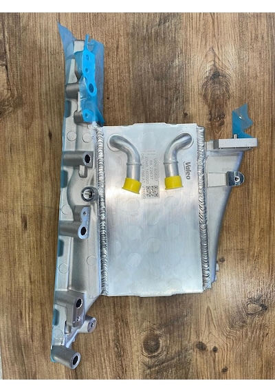 Turbo Soğutuculu Emme Manifold Açık Tip Clh 1.6 Tdi 2.0 Tdi Vag
