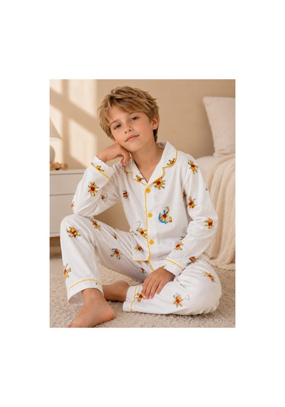 Free Beka Krem Renk Üstüne Desenli Erkek Ve Kız Uzun Kollu Pijama Takımı Ve Göz Bandı