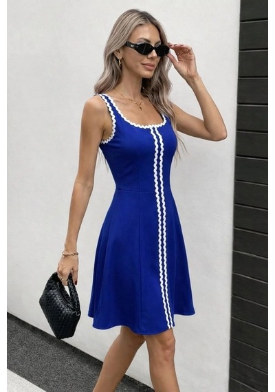DefyModa Kadın Askılı Yuvarlak Yakalı Şerit Desenli Kısa Kiloş Elbise Saks Mavi
