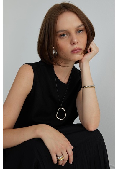 Suud Collection Siyah Lavin Sıfır Kol Keten Bluz