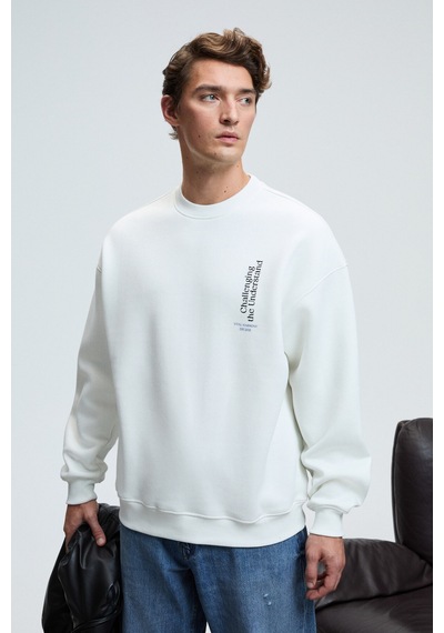 Grimelange ALDEN Erkek Yuvarlak Yaka Göğsü Ve Sırtı Baskılı Relaxed Fit Beyaz Sweatshirt