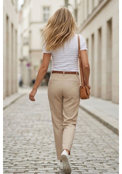 Kadın Beyaz Büzgülü Dokulu Bluz Slim Fit Kısa Kol Yüksek Yaka Esnek Modern Şık Üst Bluz