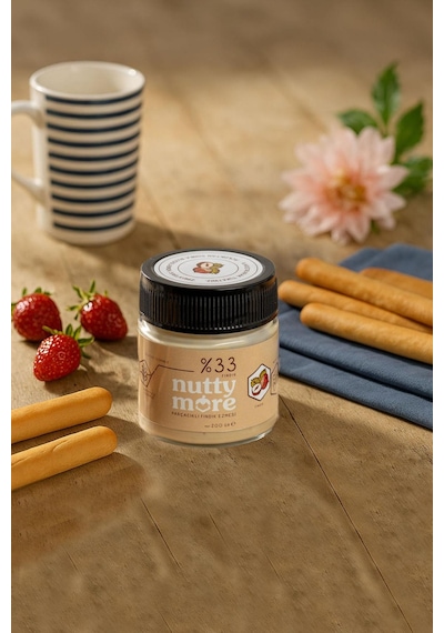 Nutty More %33 Fındık Parçacıklı Fındık Ezmesi 200 Gr