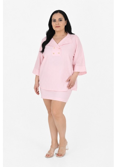 Büyük Beden Düğme Detaylı Yakalı Kapri Kol Yarım Patlı V Yaka Kadın Bluz Pembe