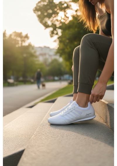 Enoch Erkek El Yazısı Detaylı Üçlü Şeritli Günlük Spor Ayakkabı Sneaker Beyaz