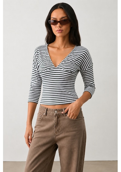 Madmext Haki Çizgili V Yaka Slim Fit Kadın Bluz Mg2887