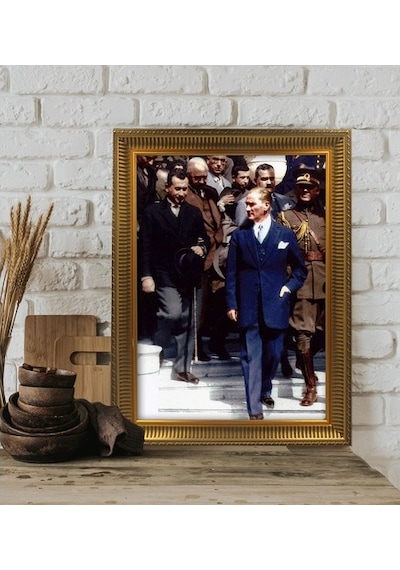 Altın Yaldız Çerçeveli A3 Atatürk Tablosu - 28