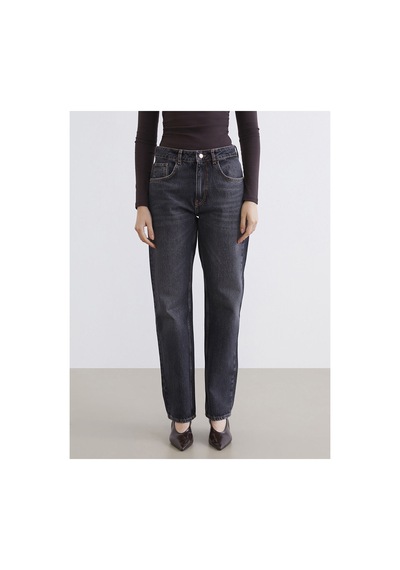 LC Waikiki Alıta Cıty Farkıyla Lcw Jeans Siyah Denim Düz Boyfriend Yüksek Bel Geniş Paça Kadın Jean Pantolon Siyah - 925400545 Siyah LC Waikiki Alıta Cıty Farkıyla Lcw Jeans Siyah Denim Düz Boyfriend Yüksek Bel Geniş Paça Kadın Jean Pantolon Siyah - 925400545 Siyah