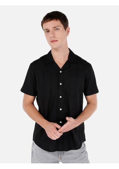 Colin's Colins Regular Fit Shirt Yaka Çizgi Çizgili Siyah Erkek Kısa Kol Gömlek Cl1067069 Q1.v1 Blk Siyah