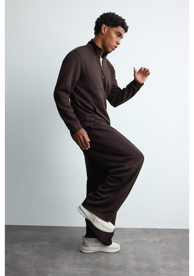 Defacto Ultra Yumuşak Baggy Fit Elastik Bel Ön Dikiş Detaylı Dalgıç Kumaş Jogger Pantolon H6171ax26aubn338 Kahve-bn338