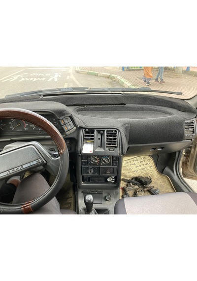 1975-2003 Modellerine Uygun Lada Vega Torpido Koruma Halısı Siyah Kenar Renk Siyah