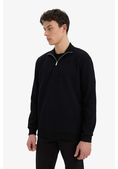 DeFacto Comfort Fit Dik Yaka Dokulu Yarım Fermuarlı Waffle Sweatshirt D7543AX25SPBK81 DeFacto Comfort Fit Dik Yaka Dokulu Yarım Fermuarlı Waffle Sweatshirt D7543AX25SPBK81