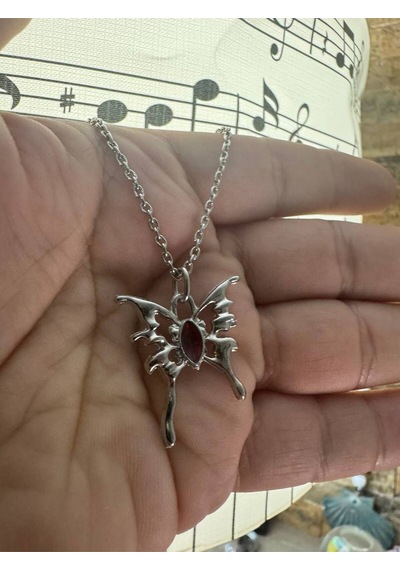 Kırmızı Mineli Kelebek Gotik Unisex Kolye 60 Cm Zincirli, Asi Ve Zarif Tasarım Çok renkli