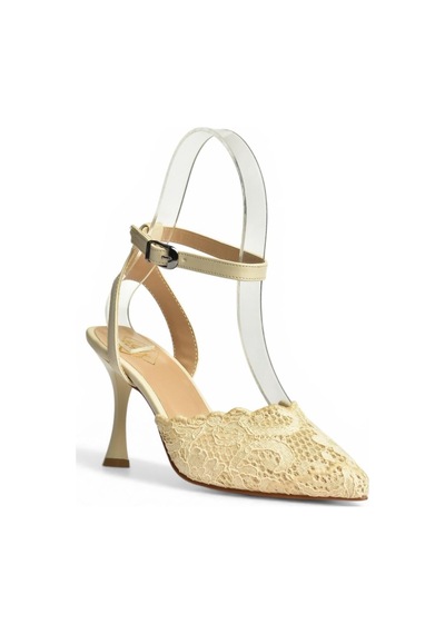 Fox Shoes Y752044206 Bej Dantelli İnce Topuklu Kadın Ayakkabı