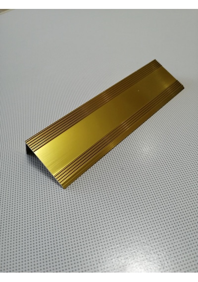 Basamak Profili Çizgili - Merdiven Burun Profili 300 Cm-Gold