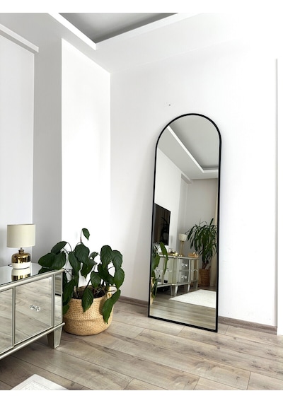 Effe Siyah Metal Çerçeveli Ayaklı Oval Boy Aynası 180x60 Cm