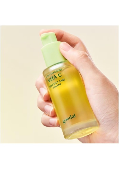 Green Tangerine Vita-c Dark Spot Care Serum Α, Niasinamid Ve Vitamin C Kompleksi İle Leke Karşıtı Aydınlatıcı Yü