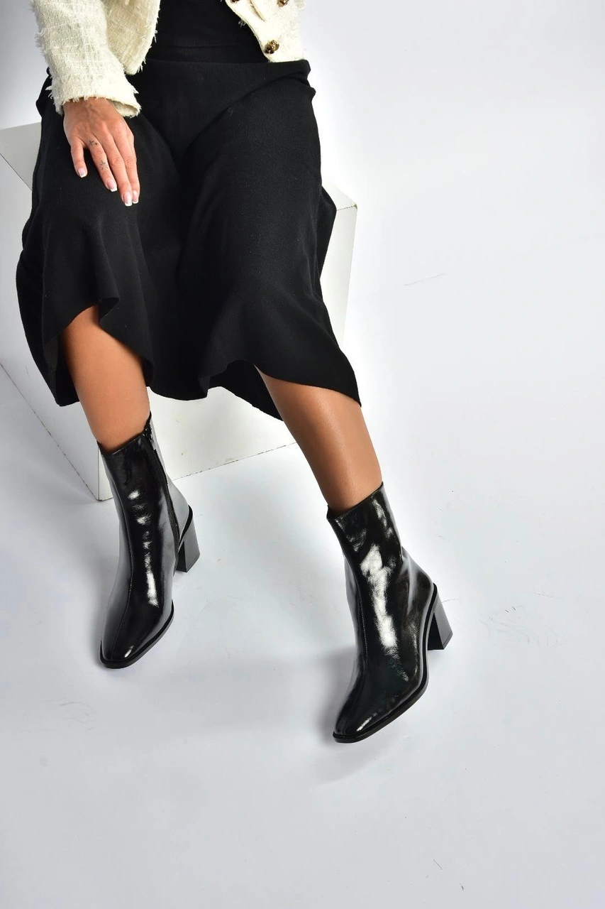 Fox Shoes V250330309 Siyah Kalın Topuklu Kadın Bot Siyah-Suni Deri Fox Shoes V250330309 Siyah Kalın Topuklu Kadın Bot Siyah-Suni Deri