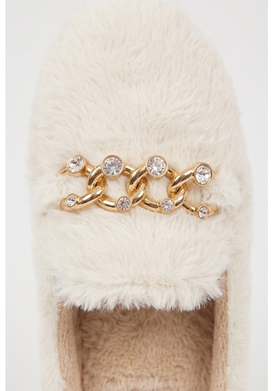 Nmoda Kadın Peluş Panduf Gold Zincir Taşlı Aksesuarlı Kapalı Loafer Yumuşak Tabanlı Kışlık Rahat Babet Beyaz