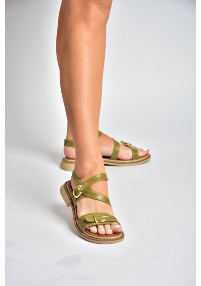 Fox Shoes Y996062509 Yeşil Toka Detaylı Kadın Sandalet