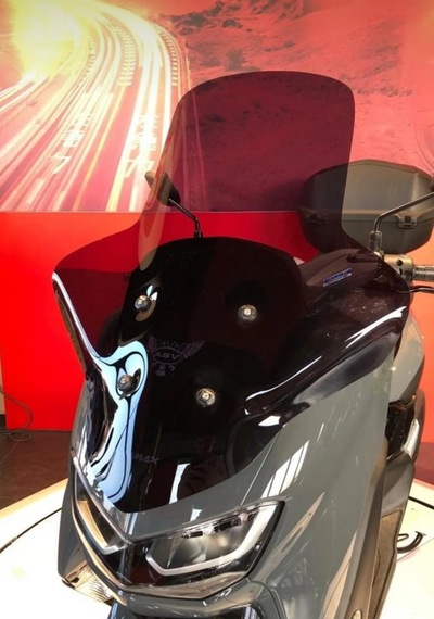 ABV Yamaha N-Max El Korumalı Füme Tur Camı 73.5 x 58 CM (21-25) + Vida Takımı