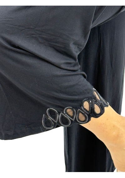 Ramelya Büyük Beden Likralı Beli Lastikli Paça Nakış Detaylı Bol Paça İnce Viskon Kadın Tayt Pantolon Siyah Ramelya Büyük Beden Likralı Beli Lastikli Paça Nakış Detaylı Bol Paça İnce Viskon Kadın Tayt Pantolon Siyah