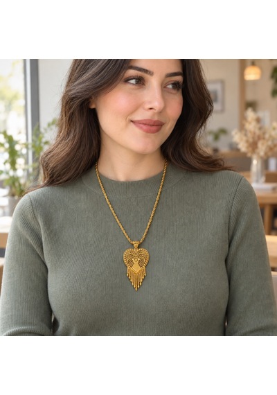 Gold Renk Kalp İçinde Çiçek Motifli Püsküllü Uzun Kadın Kolye 60+5 Cm Renkli