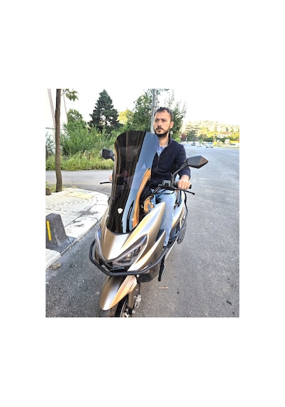 Motocam Küba Newlight 50 Pro Ön Cam 2023-2026 Model 68cm Siyah Renkli 4mm Orta Boylu