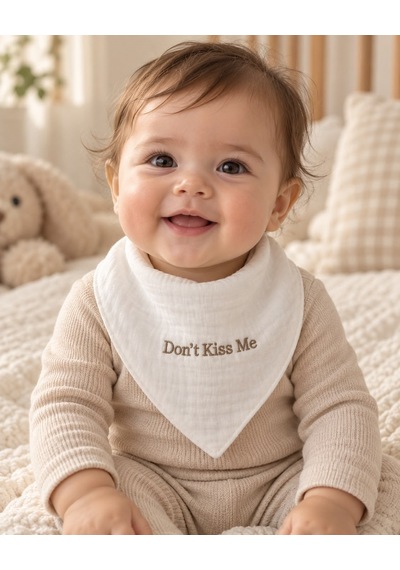 Tly Home & Baby Don T Kiss Me Öpme Beni Nakışlı %100 Pamuk Müslin Bebek Salya Önlüğü Ekru