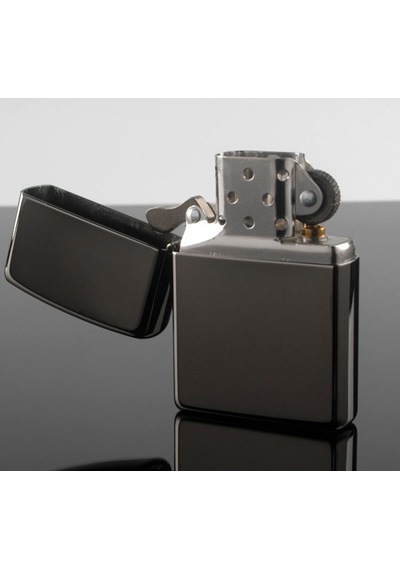 Zippo Çakmak Parlak Siyah Buz Rengi Black İce 150-002588
