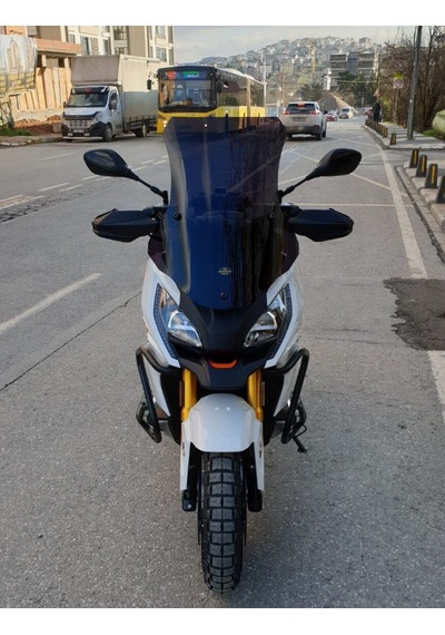 Motocam Peugeot Xp 400 Ön Cam 2023-2026 Model 61cm Siyah Renkli 4mm Orta Boylu