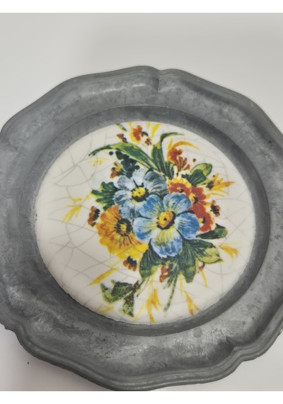 Vintage Zınn Çerçeveli Dekoratif Çiçek Temalı Duvar Tabağı 10cm 010
