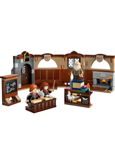 LEGO® Harry Potter™ Hogwarts™ Şatosu: Tılsım Dersi 76442 - 8 Yaş ve Üzeri Koleksiyonluk Oyuncak Yapım Seti (204 Parça)