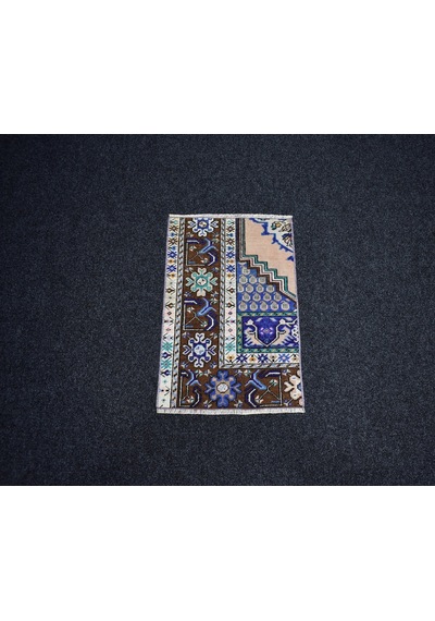 Zehra Abla Halı Vintage El Dokuma Capcanlı Mucur Kırşehir Yün Halı 6722 Çok Renkli