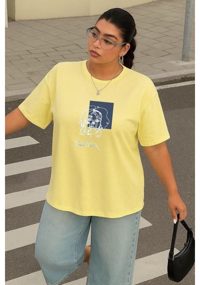 Büyük Beden Çizgili Kadın Figürü Baskılı Unisex Tişört Sarı