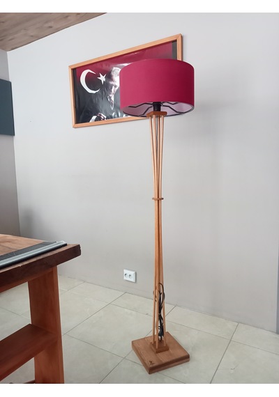 Bordo Başlıklı Açık Meşe Ahşap Lambader-köşe Lambası