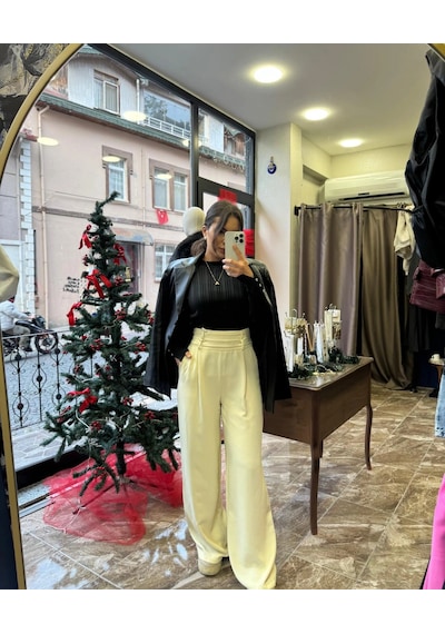 Ayçagüney Örme Kumaş Beli Kuşaklı Bol Pantolon - Vanilya Vanilya