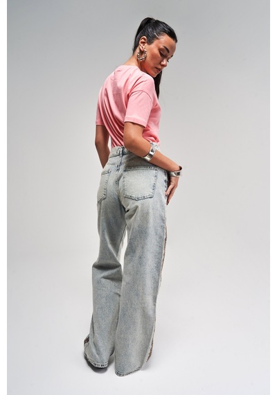 Itsbasic Kadın T.kot Rengi 4s5-80 Yandan Nakışlı Loose Fit Orta Bel Tasarım Denim Jean Kırmızı Itsbasic Kadın T.kot Rengi 4s5-80 Yandan Nakışlı Loose Fit Orta Bel Tasarım Denim Jean Kırmızı