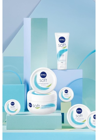 Nivea Men Erkek Sprey Deodorant Black&White Invisible 150 ML + Soft Nemlendirici Vücut Bakım Kremi 100 ML