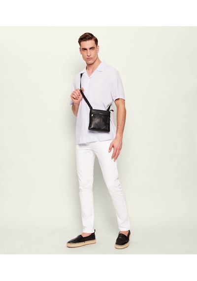 Calvin Klein Erkek Emblem Emboss Slim Omuz Çantası Siyah