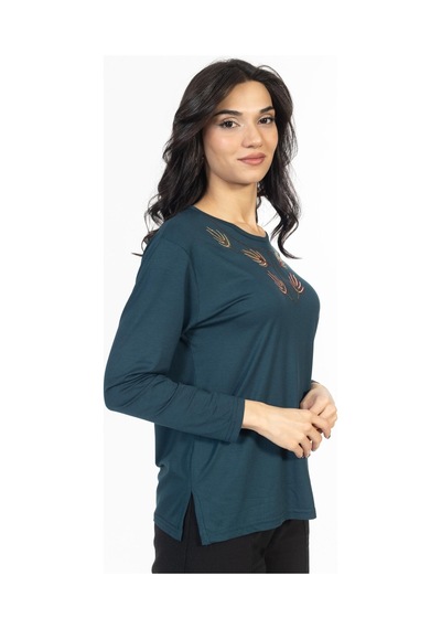 Mutlu City Yeni Model Nakış İşlemeli Yuvarlak Yaka Likralı Anne Penye Bluz 6440-zümrüt Yeşili Mutlu City Yeni Model Nakış İşlemeli Yuvarlak Yaka Likralı Anne Penye Bluz 6440-zümrüt Yeşili